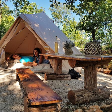 Robinson Accommodation Freedom Foli Ngoại thất bức ảnh