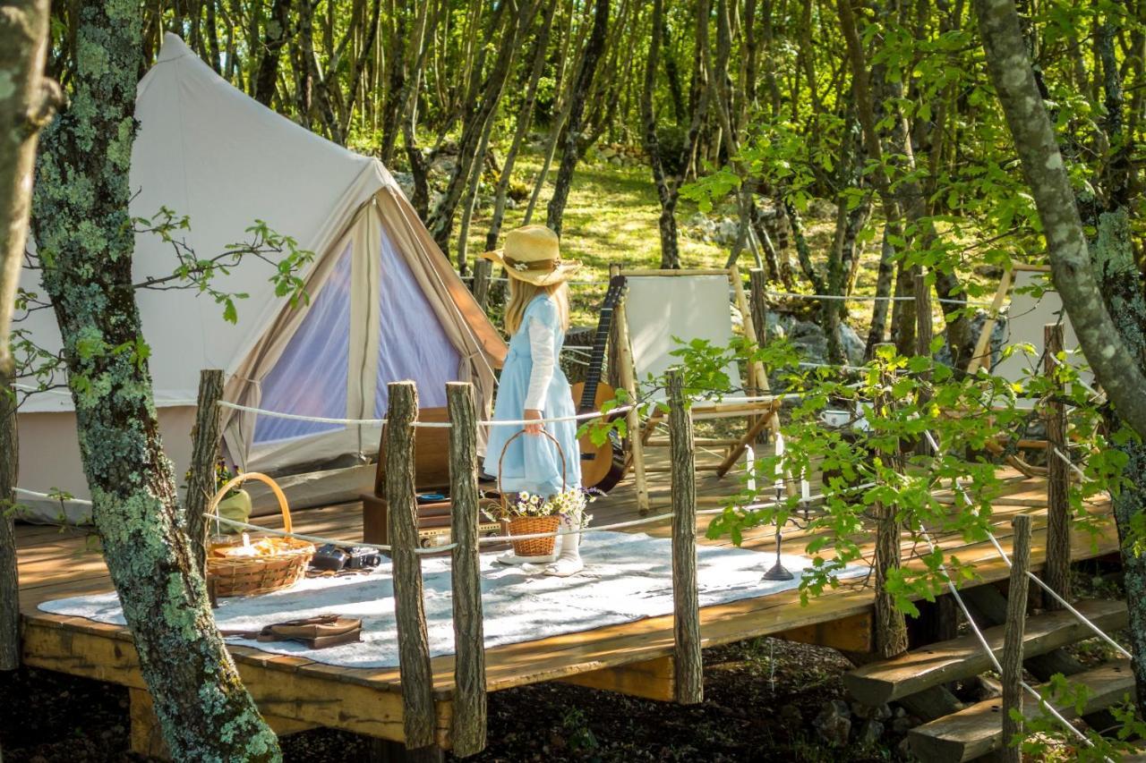 Robinson Accommodation Freedom Foli Ngoại thất bức ảnh